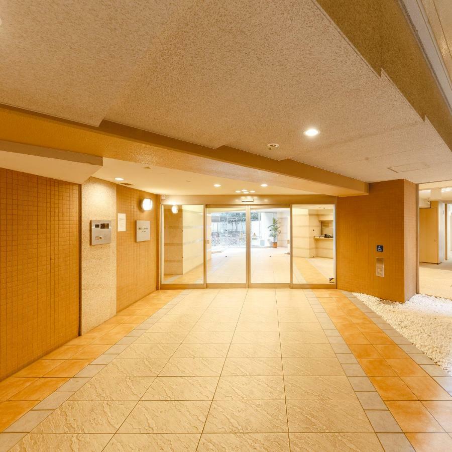 Leclair Awaza Residence Osaka Bagian luar foto
