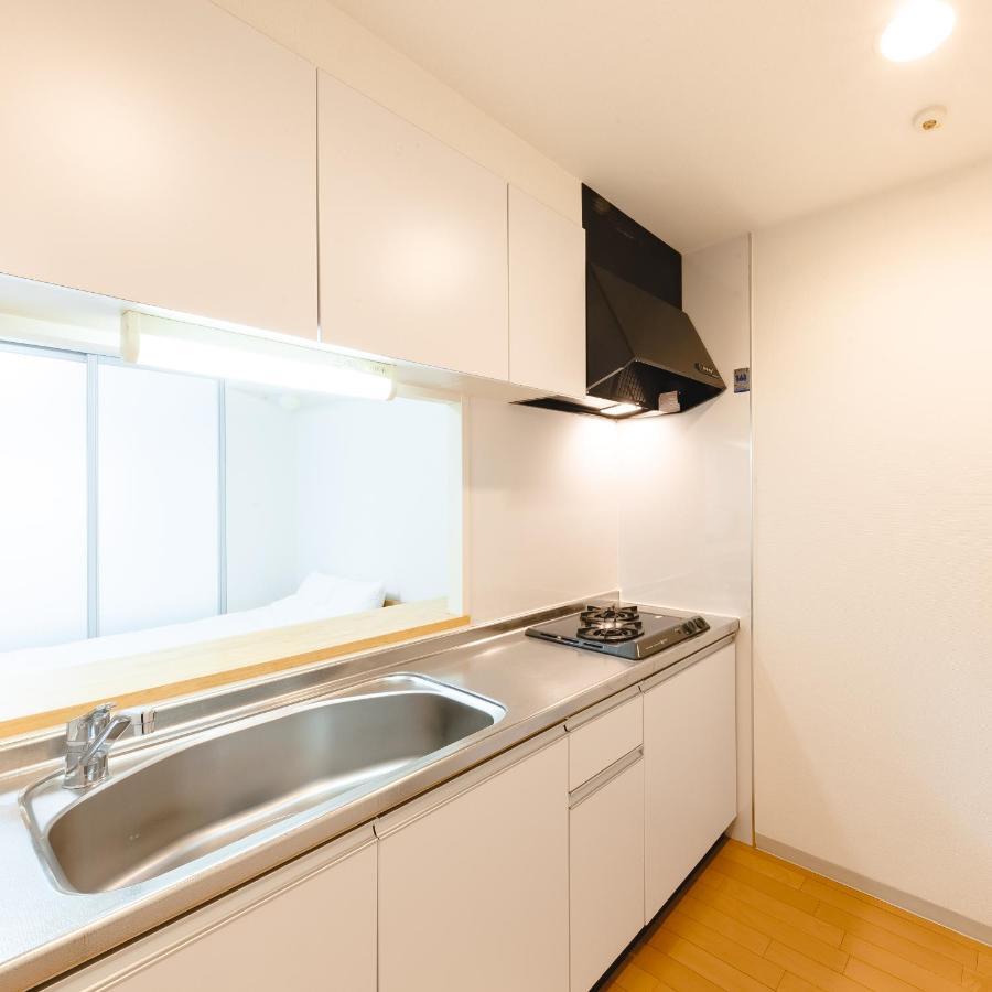 Leclair Awaza Residence Osaka Bagian luar foto
